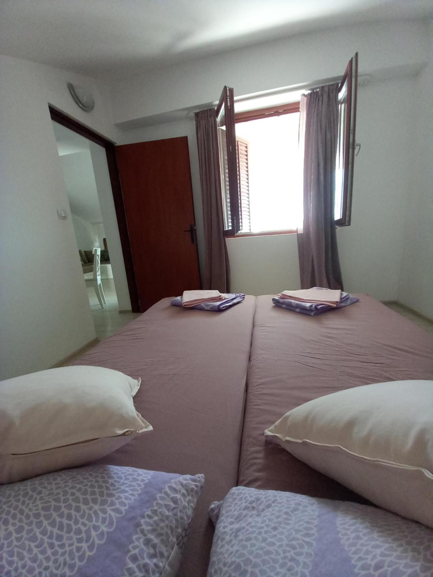 Apartmani Rab - Adrijana & Aleksandra Banjol Room photo